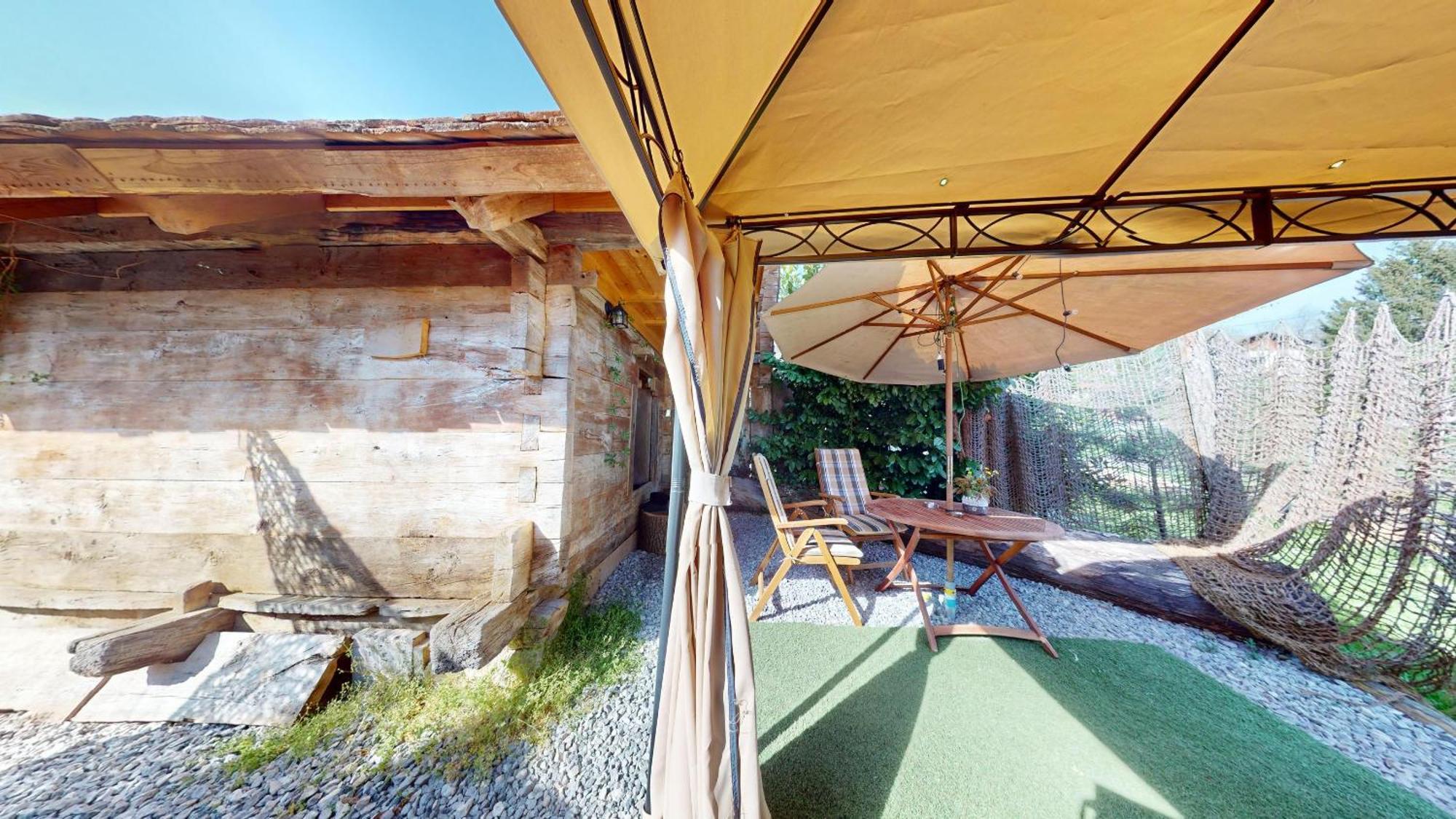 Resort Hisa Ida - Apartments With Hot Tub And Sauna Ivancna Gorica Rum bild